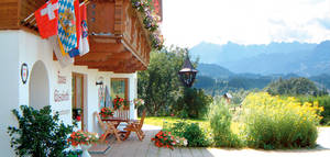 Haus Elisabeth with mountain view